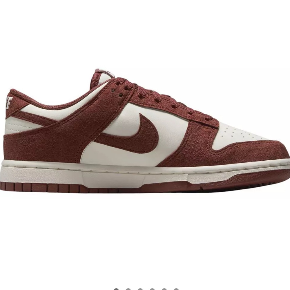 Nike Women’s Low Dunks - Red Sepia Size 9